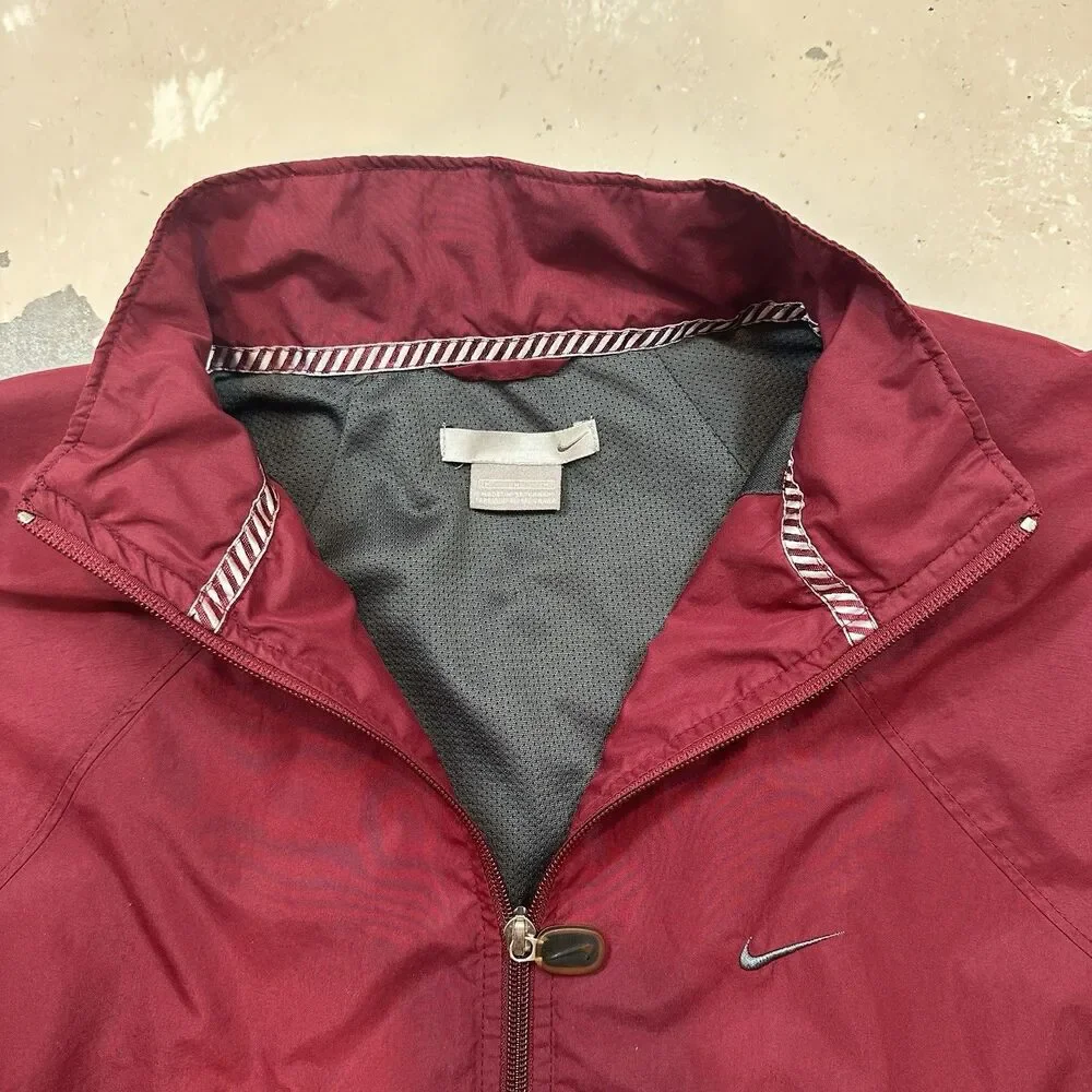 Nike Mens Windbreaker Jacket Sz Med Long Sleeve Full-Zip Vented DARK MAROON